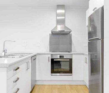 Fully Furnished Studio Unit - Photo 1