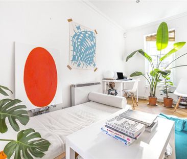 Studio to rent - Photo 2