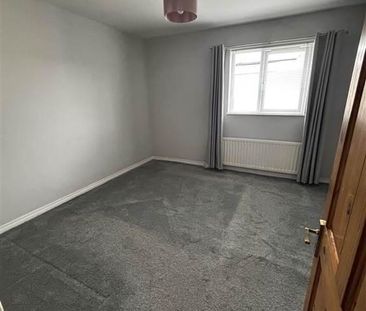 3 Raceview Terrace, Newtownards, BT23 4JZ - Photo 4