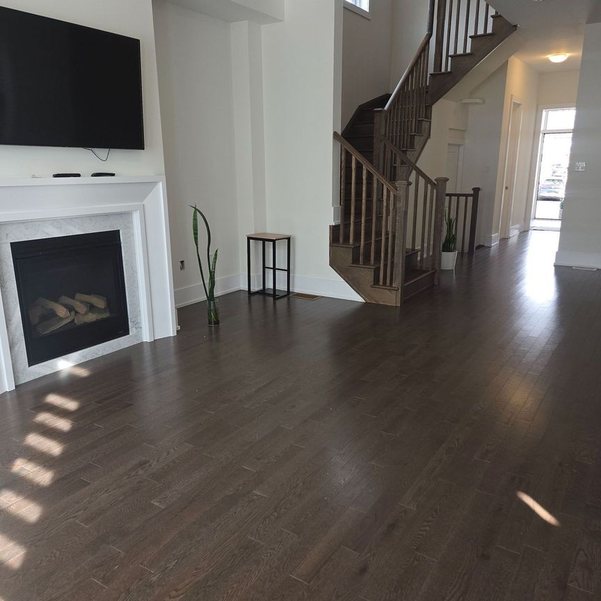 For Lease - 20 Spinland Street, Caledon, Ontario - Photo 1