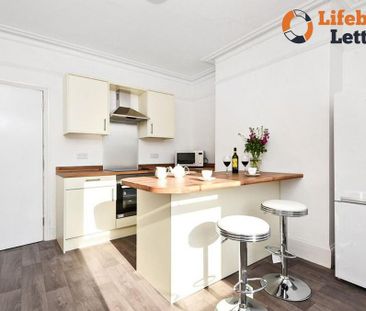 1 bedroom in a house share to rent - Photo 3