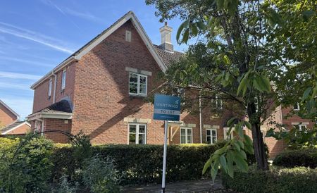 3 bedroom semi-detached house to rent - Photo 3