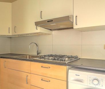 Appartement te huur in Elsene voor € 925 met 1 slaapkamer - Photo 3