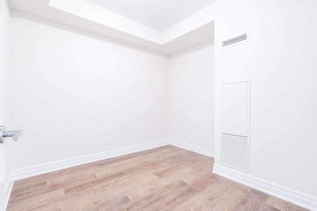 For Lease - 9075 Jane Street Unit# 805, Vaughan, Ontario - Photo 3