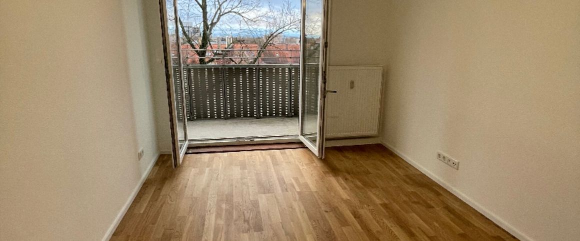 Mietwohnung in Nürnberg - Sportlich in den Frühling! Frisch renovierte 2-Zimmer-Whg. im 4. OG mit Balkon - Photo 1