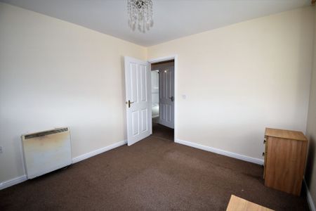 Porterfield Drive, Tyldesley, M29 - Photo 4