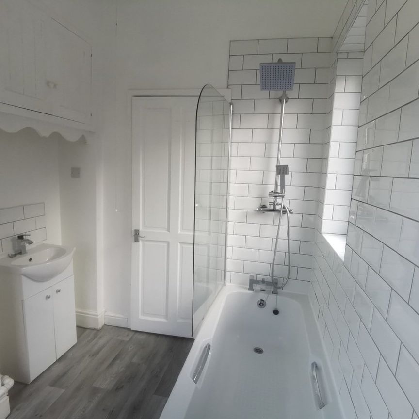 1 Bed Flat, Waterloo Road, B25 - Photo 1