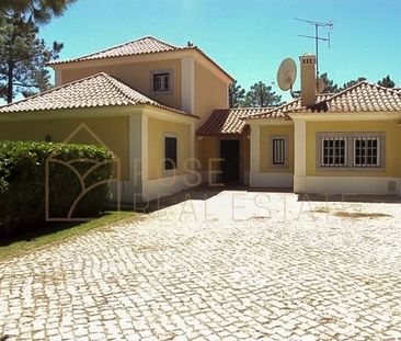 Cascais e Estoril, Lisbon - Photo 3