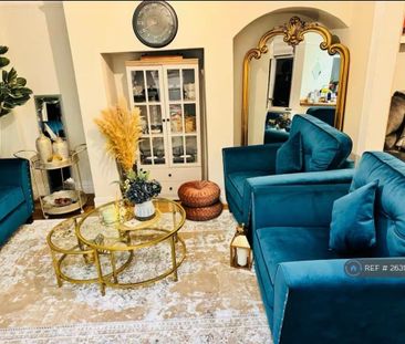 5 bedroom semi-detached house to rent - Photo 5