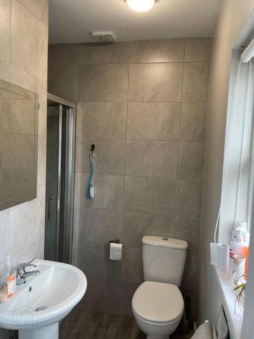 53 Haypark Avenue, Belfast, BT7 3FE - Photo 2