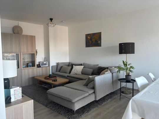 Appartement te huur - Photo 1