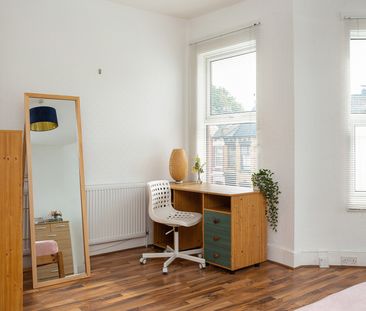 🏡 An Amazing Property in Haringey - Must be Seen! 🏡 Room 2 - Photo 5