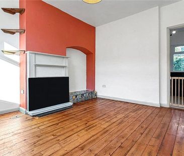 2 bedroom end of terrace house to rent - Photo 1