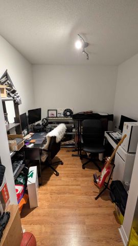 For Lease - 3840 Bathurst Street Unit# 408, Toronto, Ontario - Photo 2