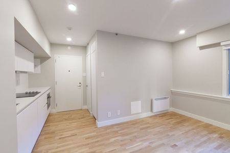 3455 Aylmer - Photo 4