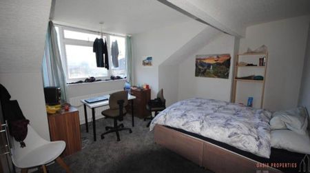 1 bedroom in a house share to rent - Photo 4