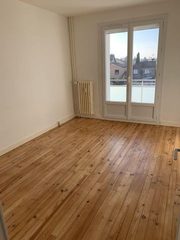 Location Appartement 4 pièces 76m² PORTES LES VALENCE 26800 - Photo 3