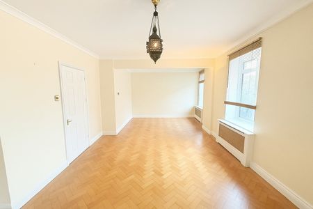 3 Bed Maisonette, Chelsea Manor Street, SW3 - Photo 2