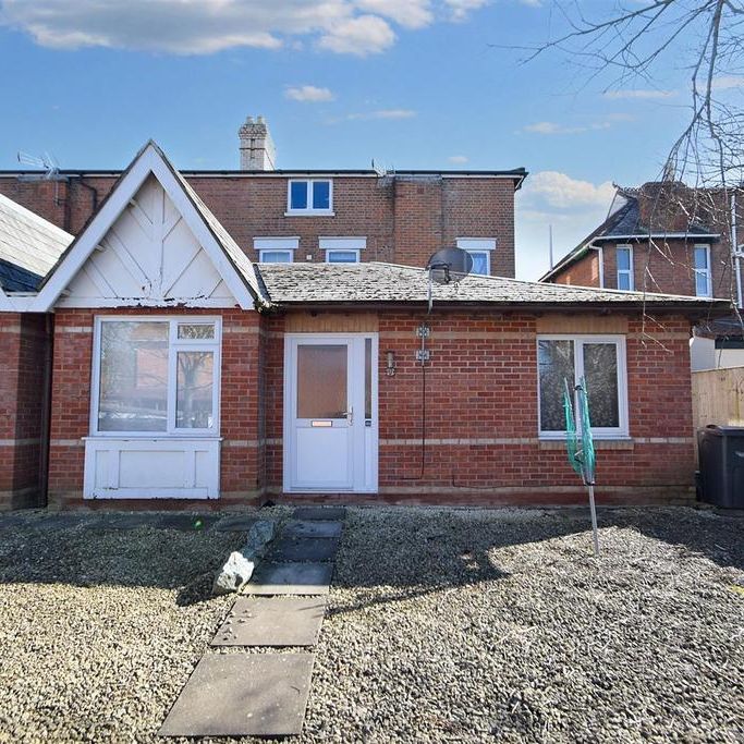 1 bedroom bungalow to rent - Photo 1