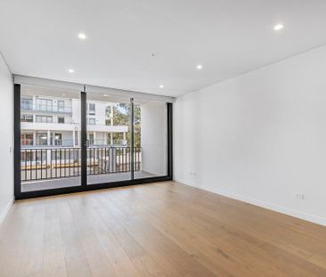 Luxury Apartment in Prime Location - Photo 2