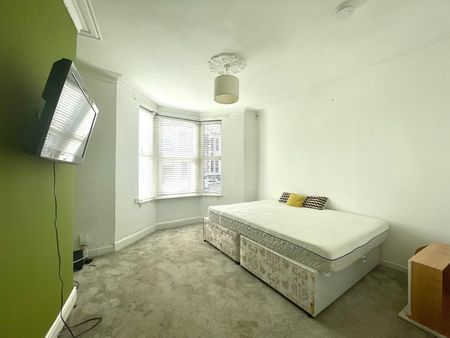 4 Bed Terraced House, Avonvale Road, BS5 - Photo 5