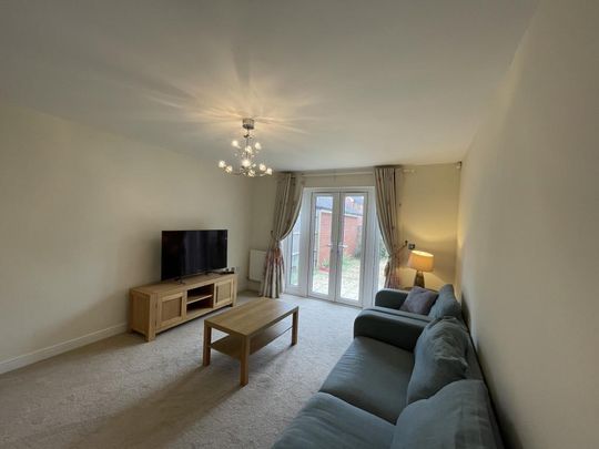 4 bedroom detached house to rent - Photo 1