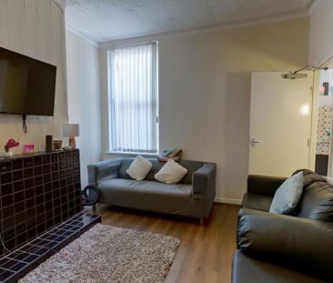 4 bedroom house to rent - Photo 1