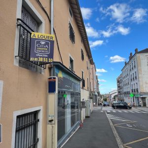 Location Appartement 2 pièces 27m² MACON 71000 - Photo 2