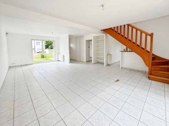 Maison T7 à Saint jacques de la lande - Photo 1