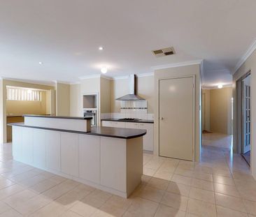 Spacious Family Home in Brighton - Photo 5