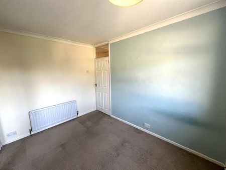 3 Bed End of terrace house For Rent - Photo 3