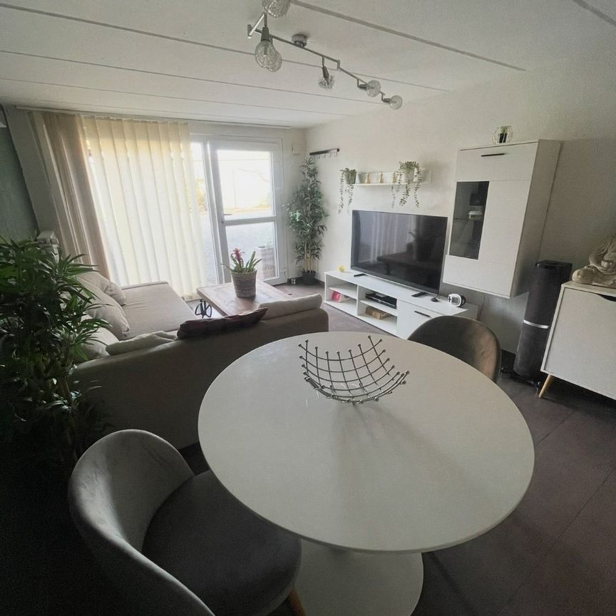Studio à louer - Photo 1