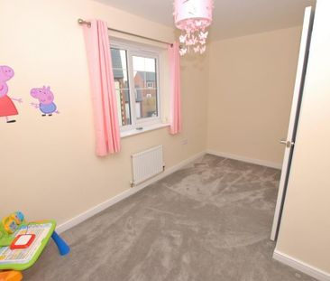 2 bedroom semi-detached house to rent - Photo 6