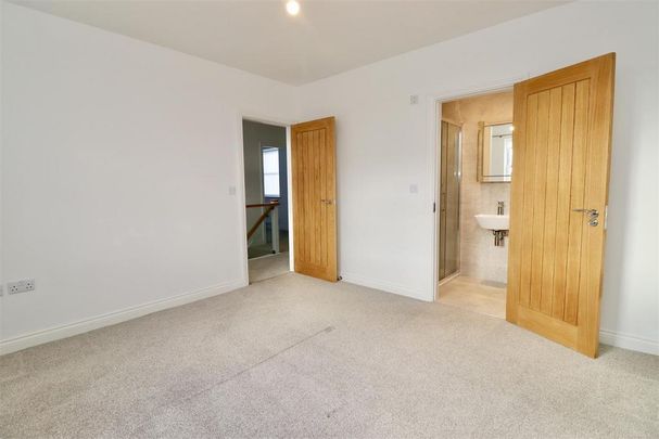 4 bedroom house to rent - Photo 1