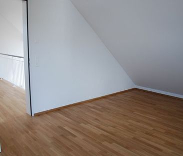 Appartement mansardé maisonnette moderne et lumineux de 4,5 - Photo 3