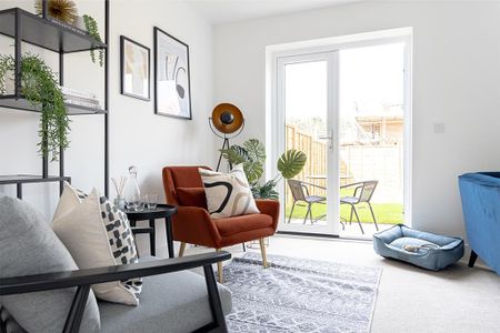 4 bedroom terraced house to rent - Photo 3