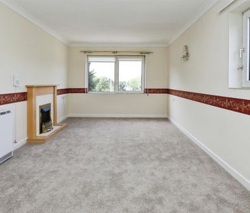 2 bedroom retirement property to rent - Photo 2