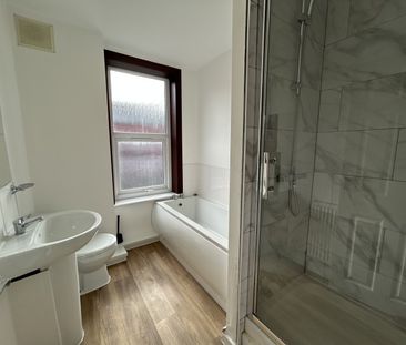 Clifton Mount, Harehills, LS9 - Leeds - Photo 4