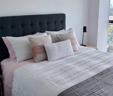 Fully Furnished Secure Studio Apartment - Photo 5