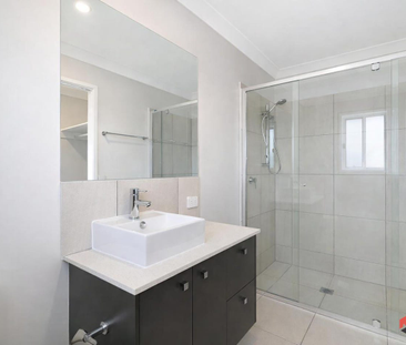 Modern Family Home in Residential Precinct - Photo 6