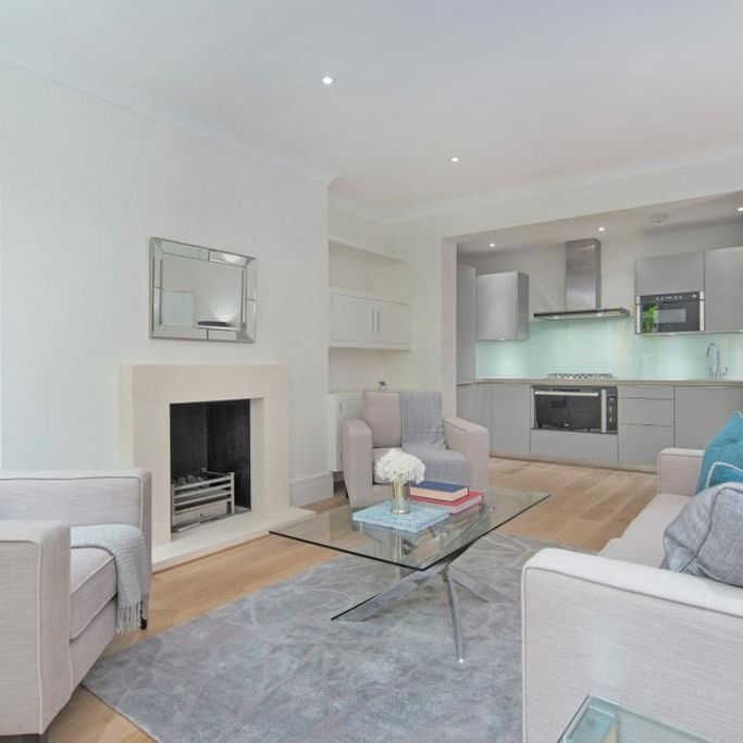 2 bedroom flat to rent - Photo 1