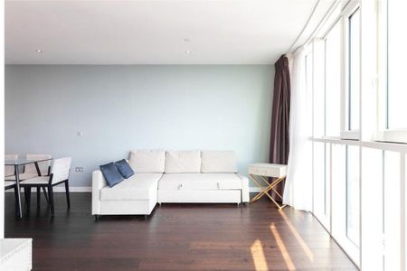 3 bedroom flat to rent - Photo 4