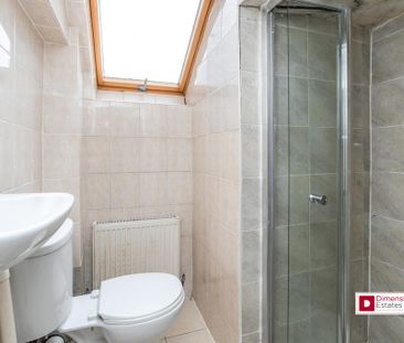 4 bedroom terraced house to rent - Photo 6