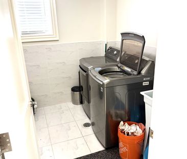 For Lease - 251 Floyd Avenue Unit# Lower Unit, Toronto, Ontario - Photo 3