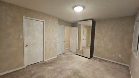 For Lease - 23 Observatory Lane Unit# 245, Richmond Hill, Ontario - Photo 2