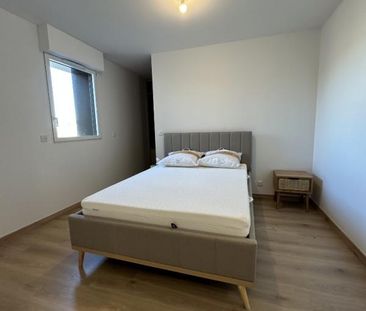 Location Appartement 3 pièces Meublé 73m² MERIGNAC 33700 - Photo 5