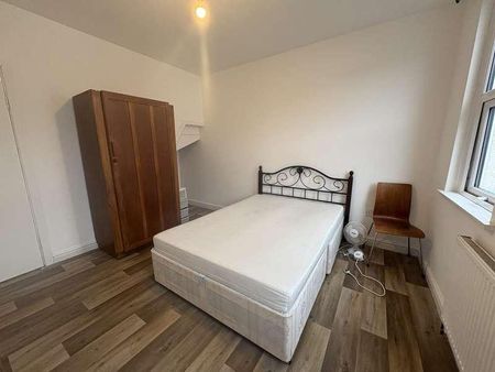 Myrtle Road, Hounslow, TW3 - Photo 4