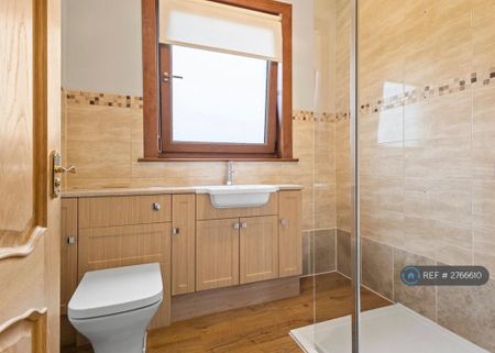 3 bedroom terraced house to rent - Photo 5