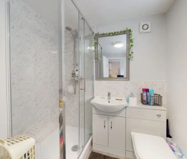 4 bedroom terraced house to rent - Photo 1