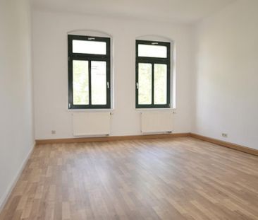 2-Raum • mit Balkon • offene Küche • Laminat • Hilbersdorf • Aufzug... - Photo 1
